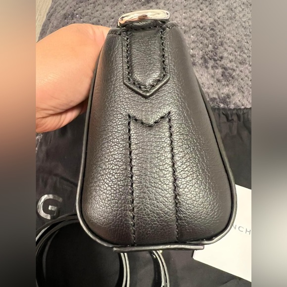 Givenchy Antigona Nano - Picture 12 of 14